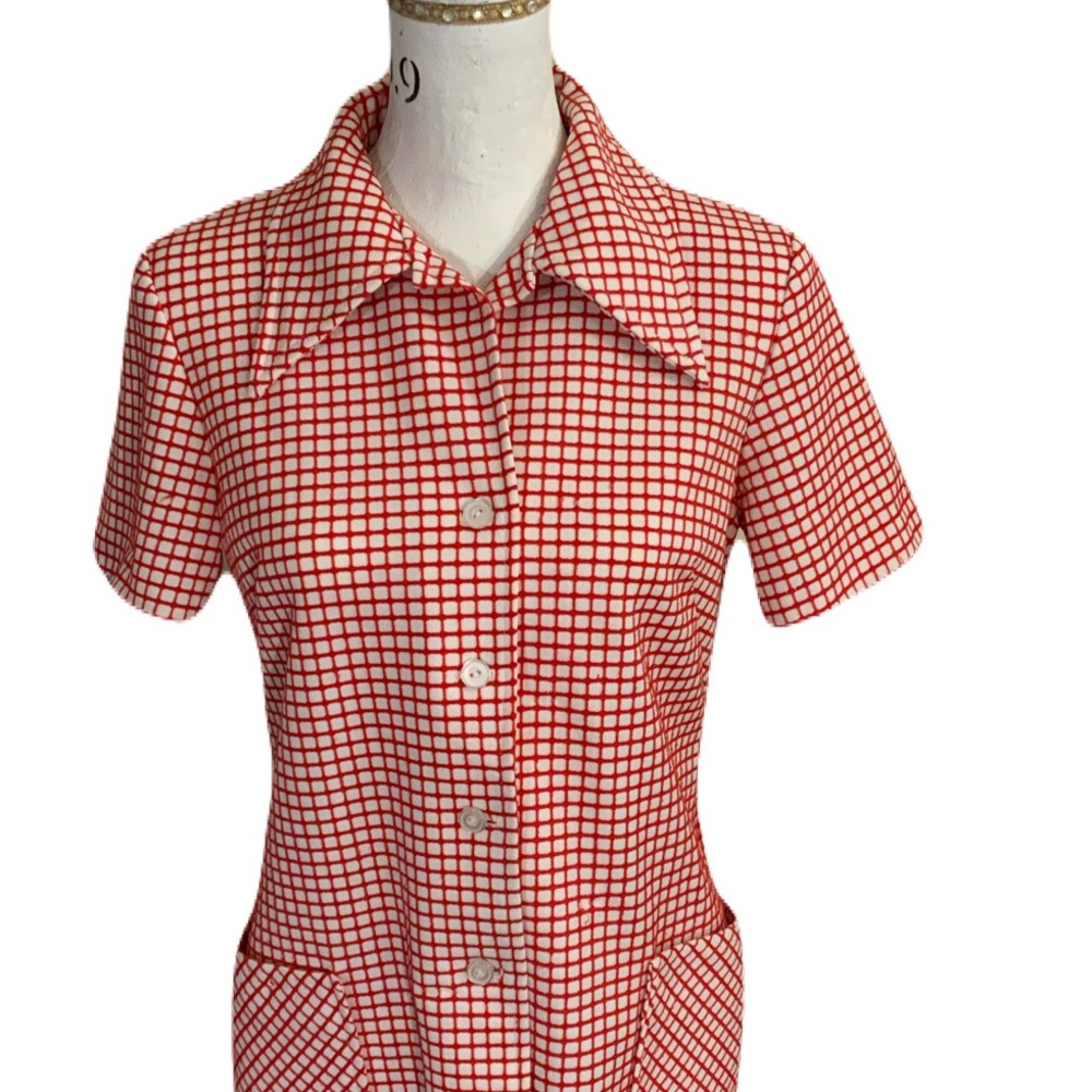 Vintage Red and White Checkered Women's Top without lable.